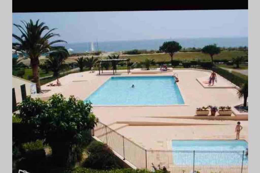 Les Capitelles Bord De Plage Avec Grande Piscine - Vue Montagne Saint-Cyprien  Exteriér fotografie